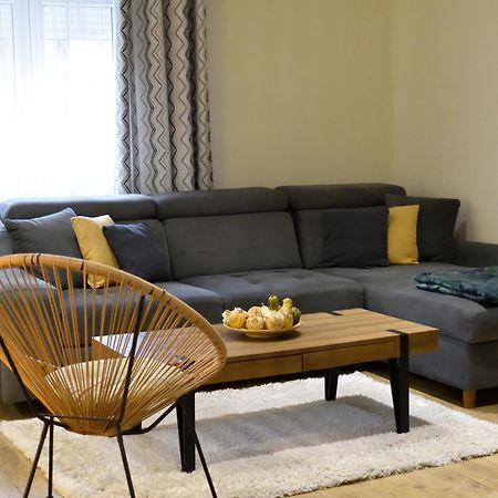 Aerovista Apartment Surcin Экстерьер фото